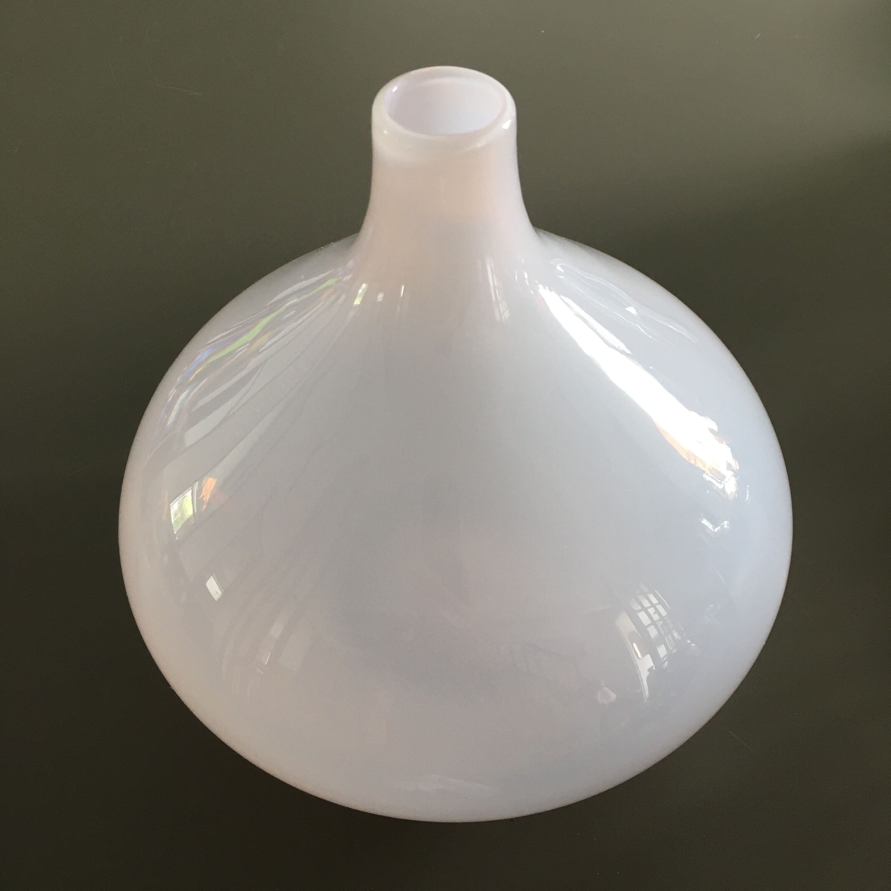 Vase drop pink opaline