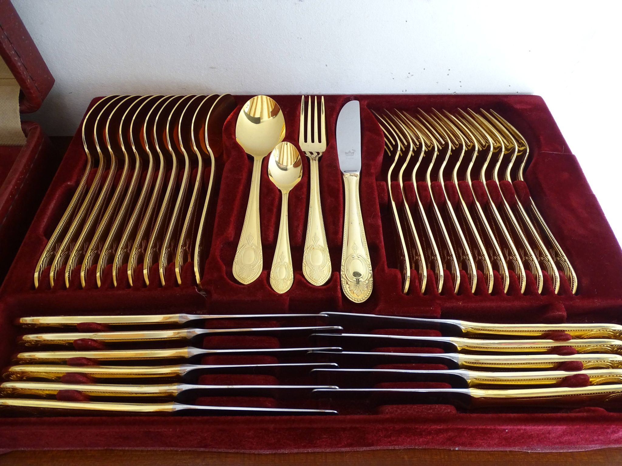 Ménagère Bestecke Solingen 70 pieces gold plated 24 carat for 12 people