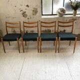 Set 4 green Scandinavian chairs
