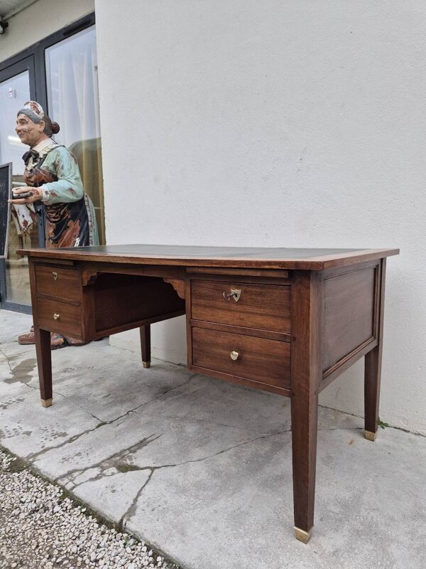 Bureau de ministre style Louis XVI en noyer massif, 4 tiroirs fabrication ancienne