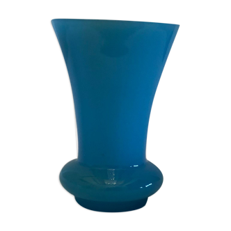 Vase en opaline