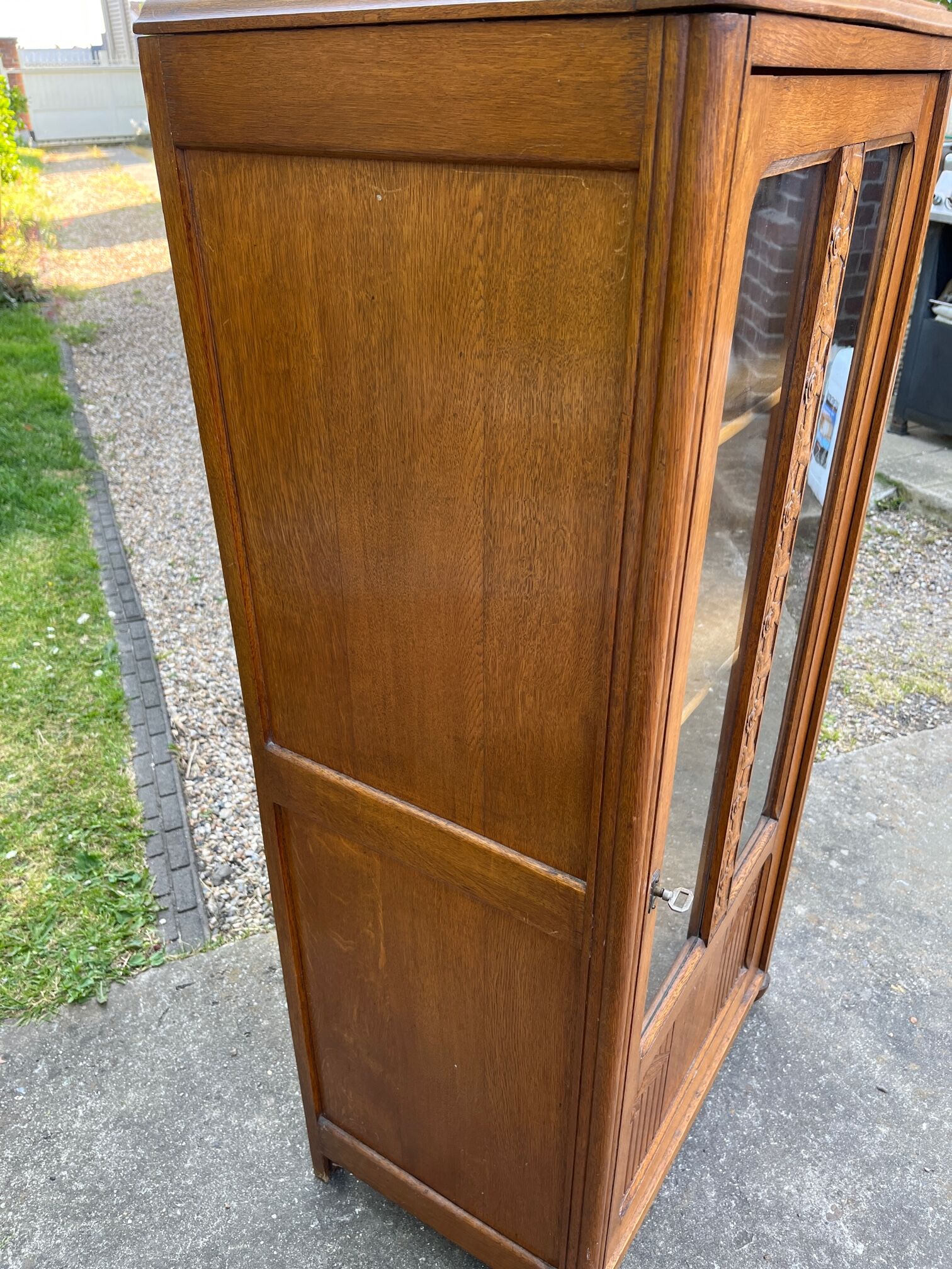 Art deco showcase cabinet year 30/40 3 shelves