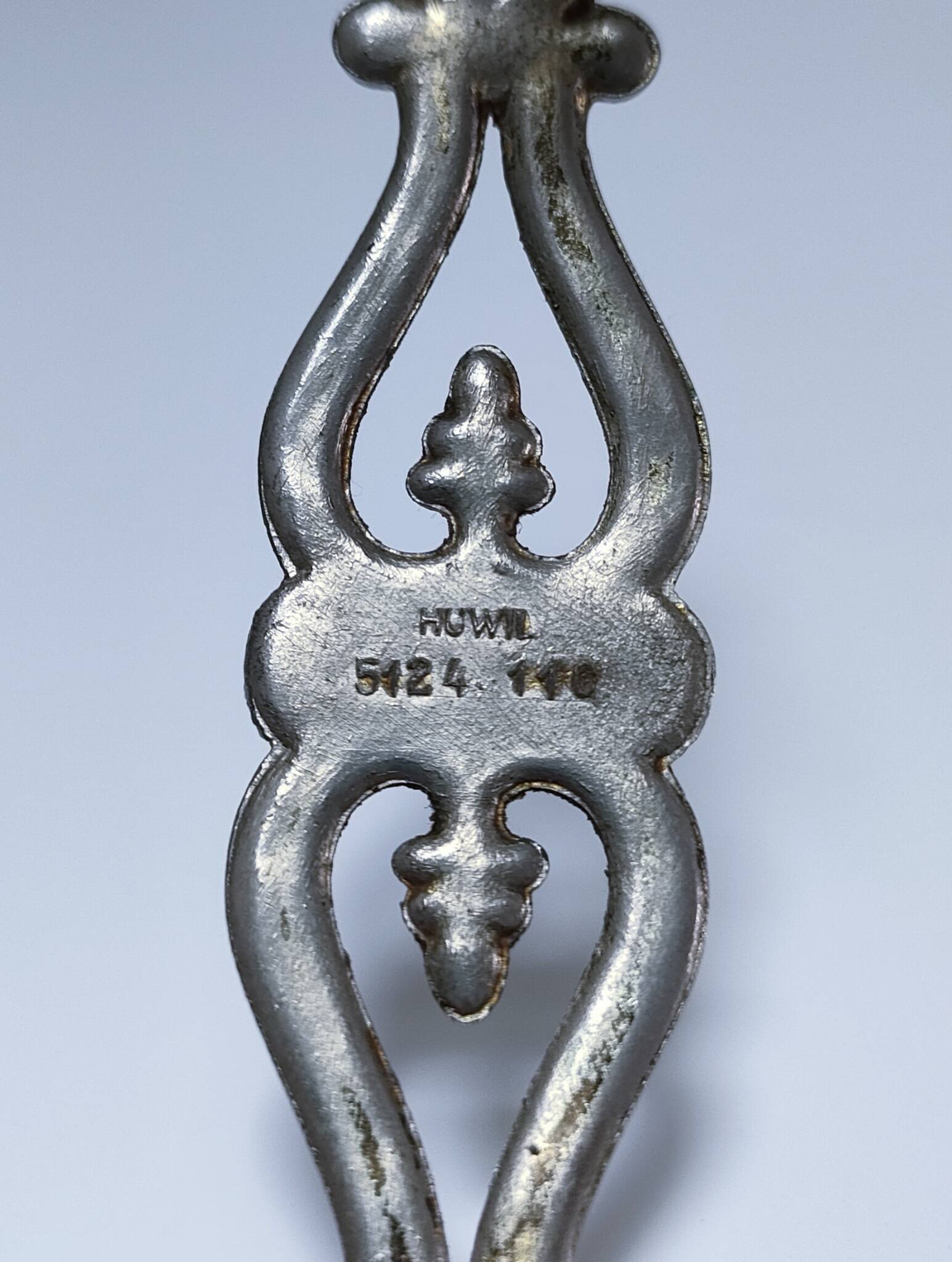 Six Huwil metal handles for neo-classical drawers from the 60s