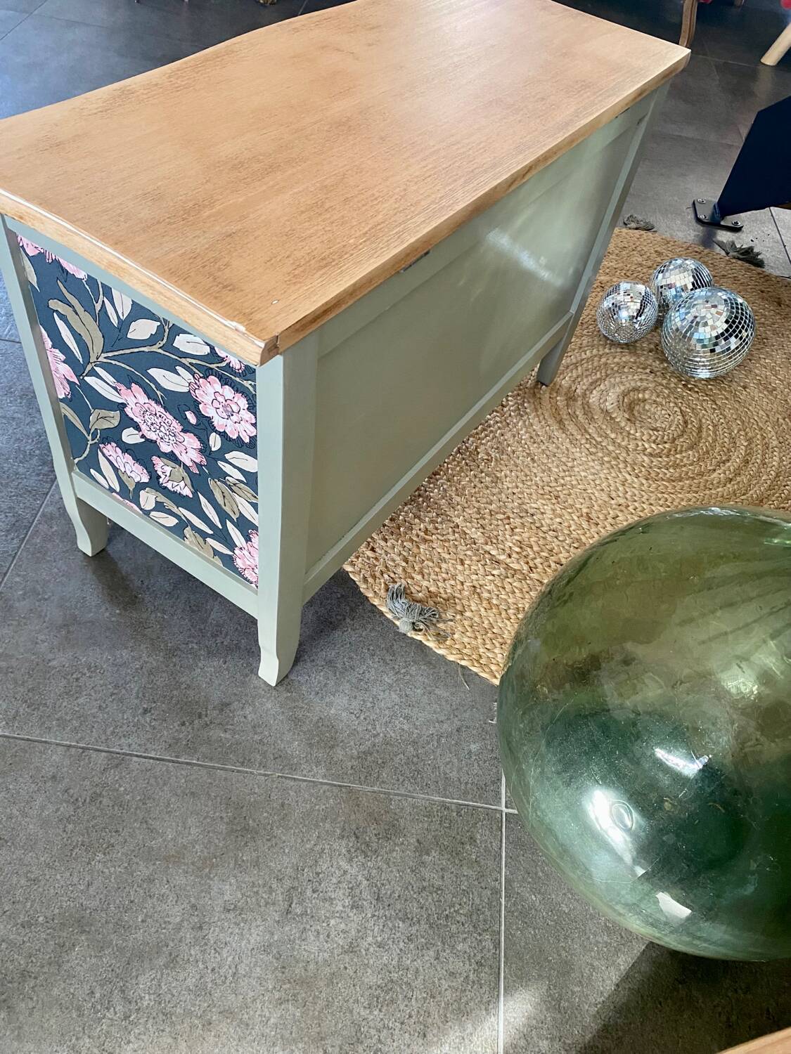 Wooden chest for toys or storage with a green and wood makeover