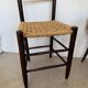 Chaise vintage en bois et paille tressée
