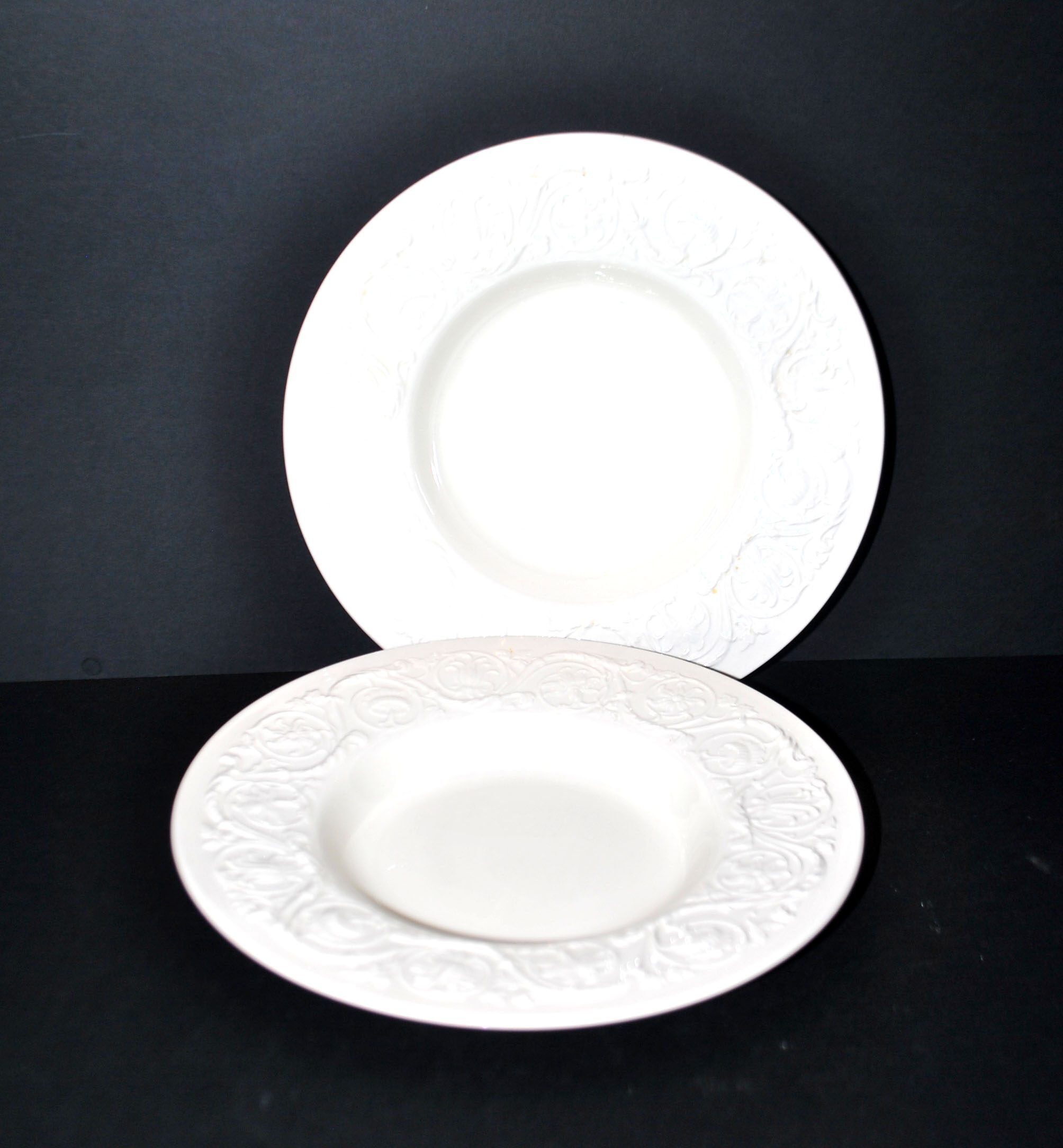 Wedgwood set of 2 pasta plates, Patrician garland, England
