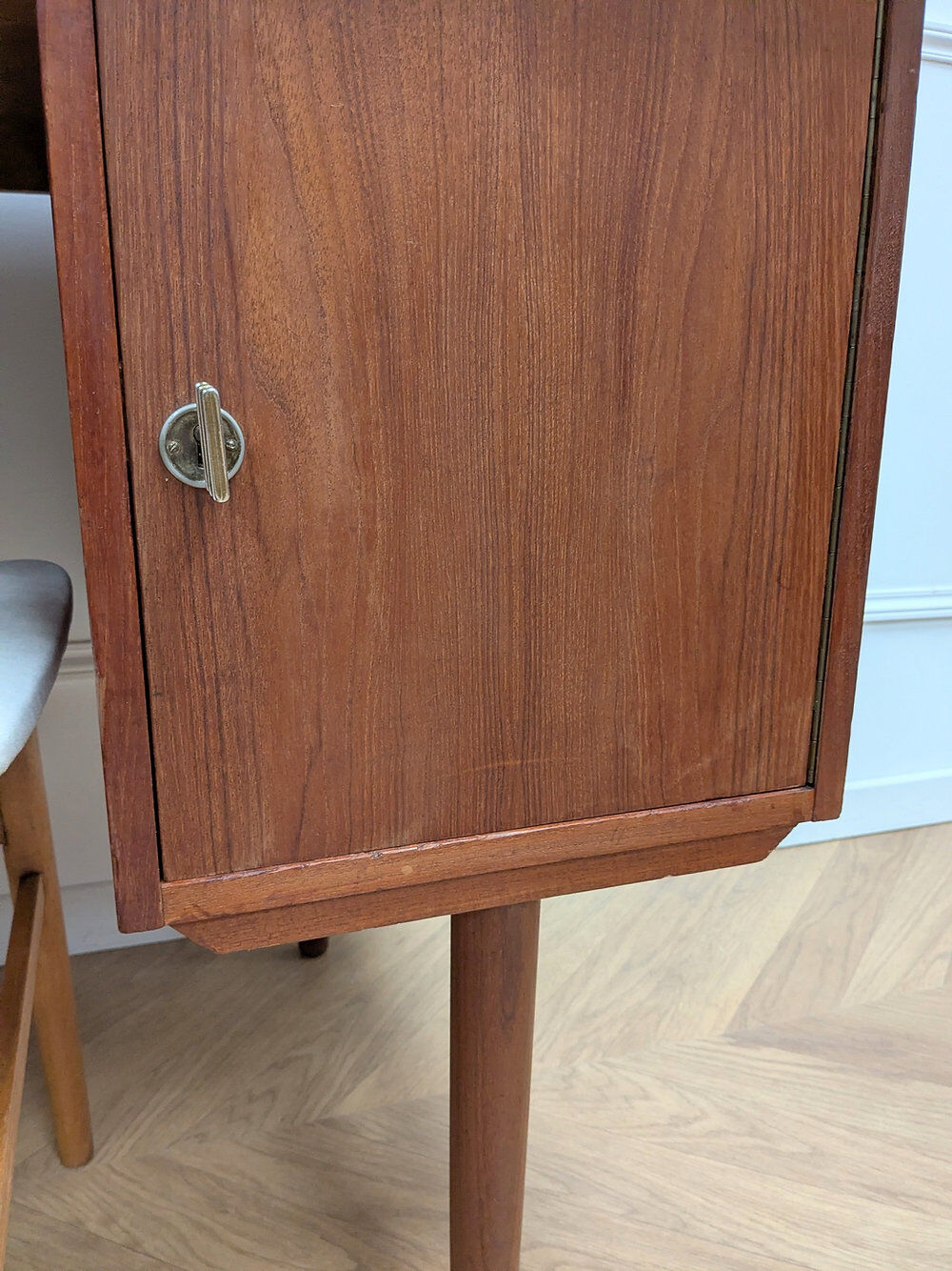 Scandinavian desk