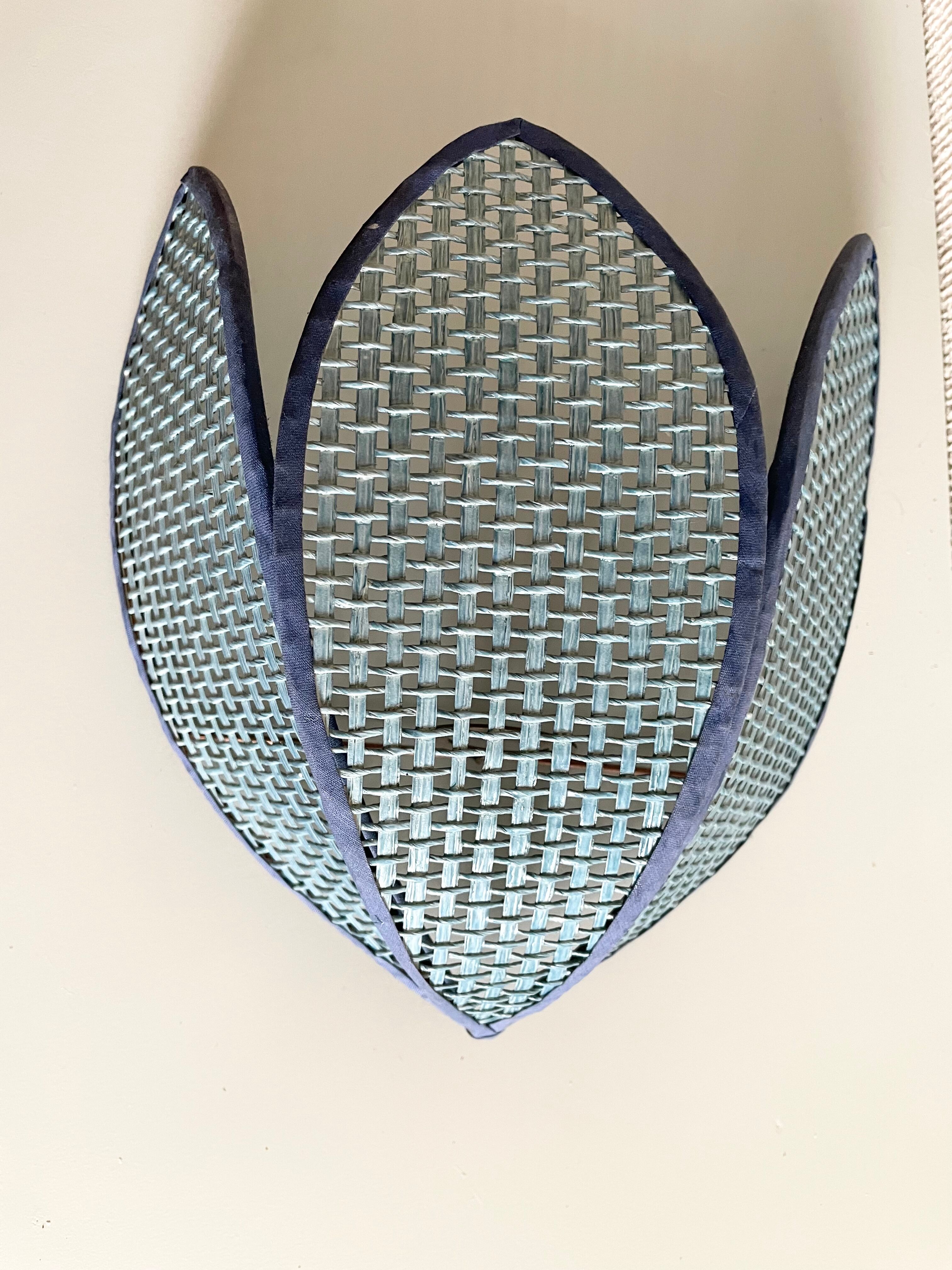 Lotus flower canning wall lamp