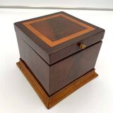 Cubic Biedermeier Box, Mahogany and Maple, Austria, circa 1840