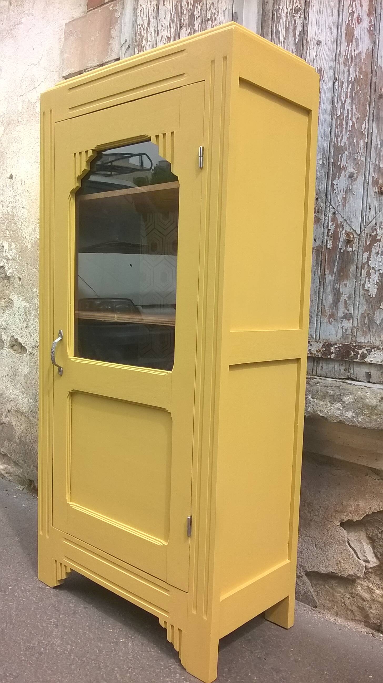 small Parisian showcase cabinet 1930