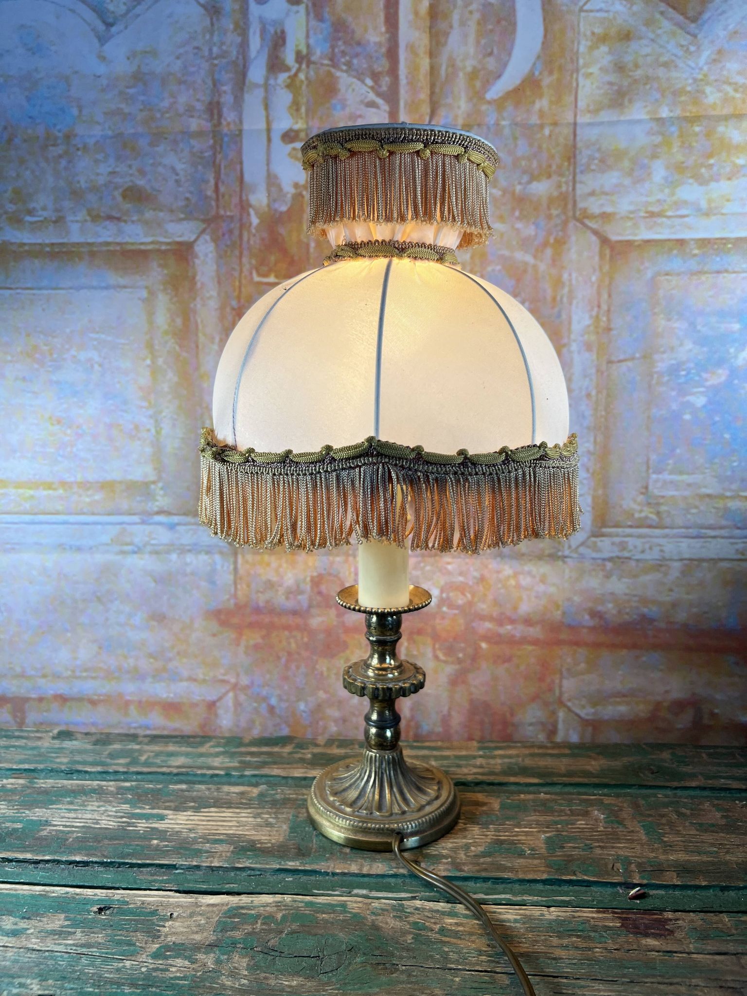 Lampe ancienne en laiton – Abat-jour à franges