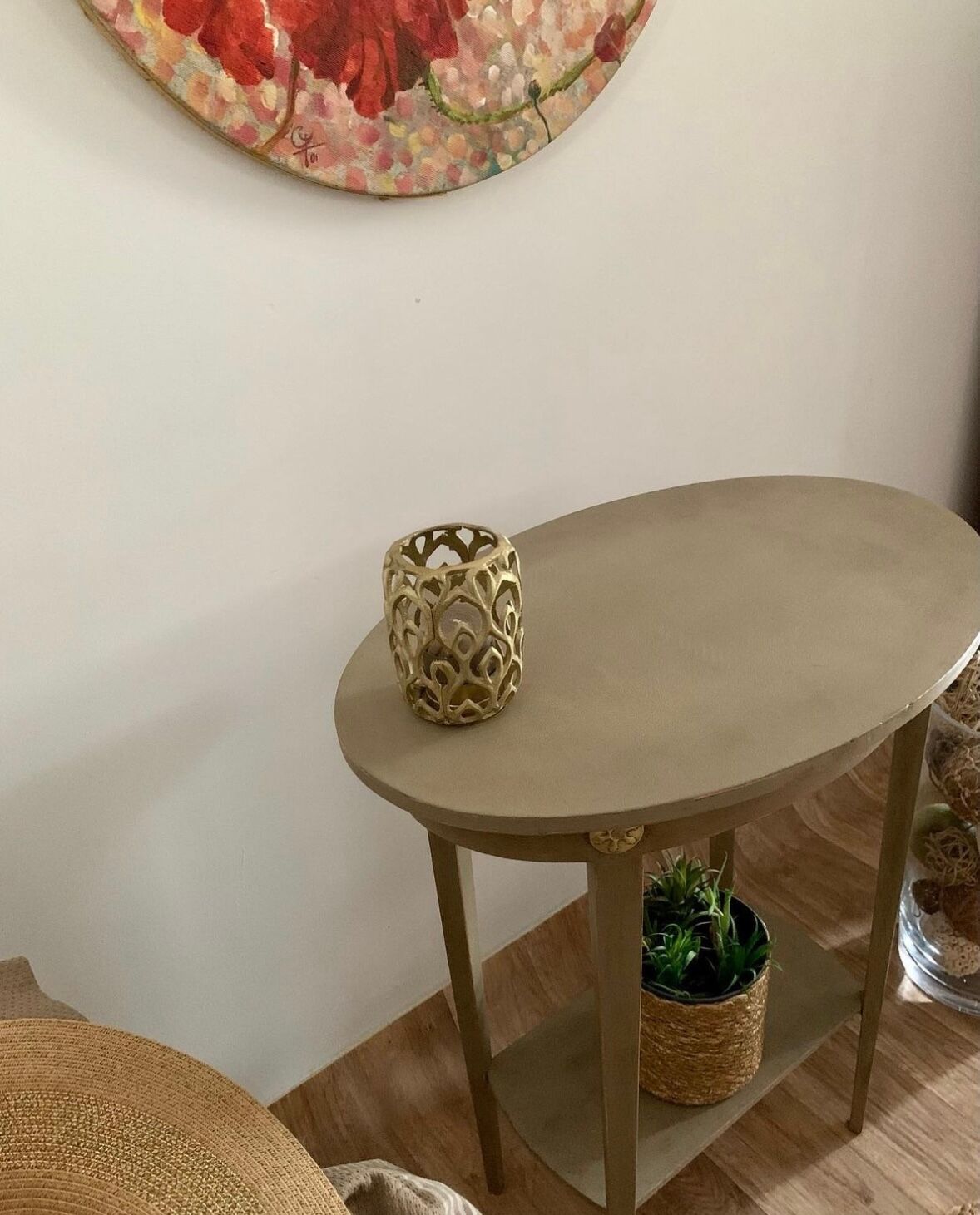 Vintage oval pedestal table
