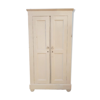 Armoire vintage