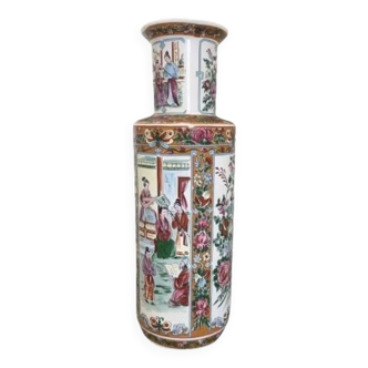 Ancien grand vase chinois de canton, années 1900. en porcelaine, style famille rose 47 x 16 cm
