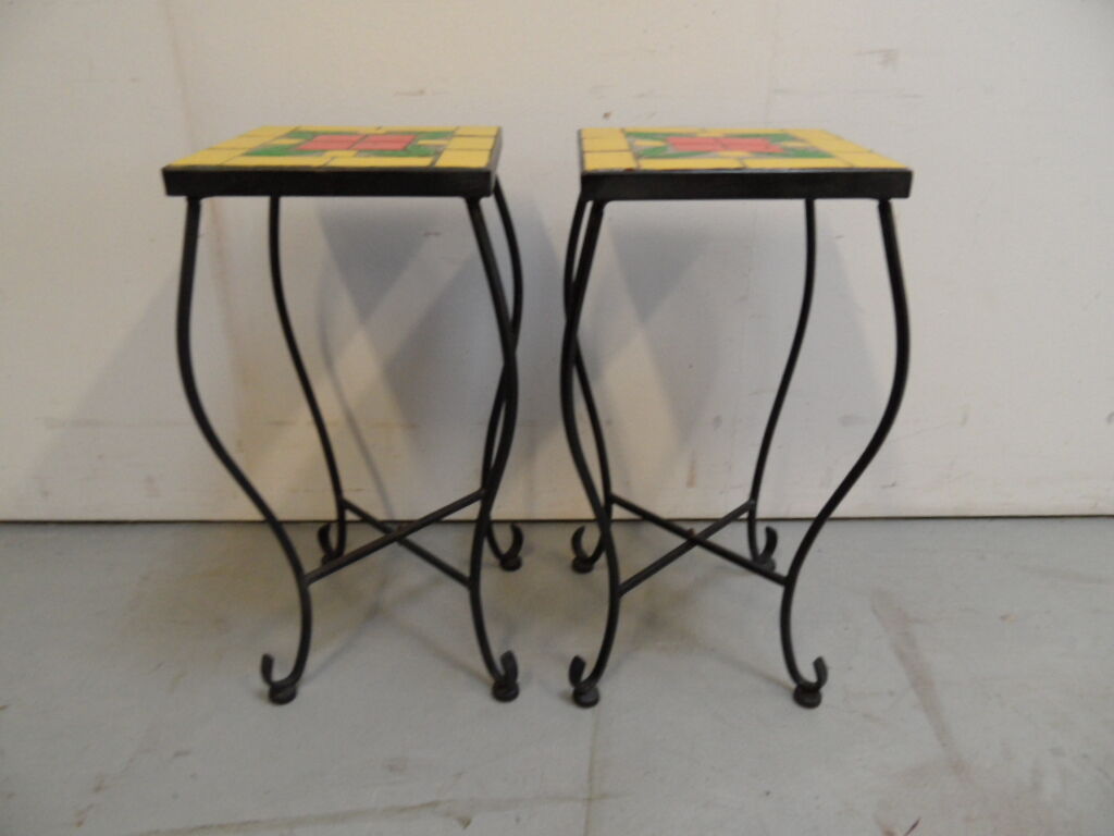 Ensemble vintage de 2 tables d’appoint avec carrelage années 1960
