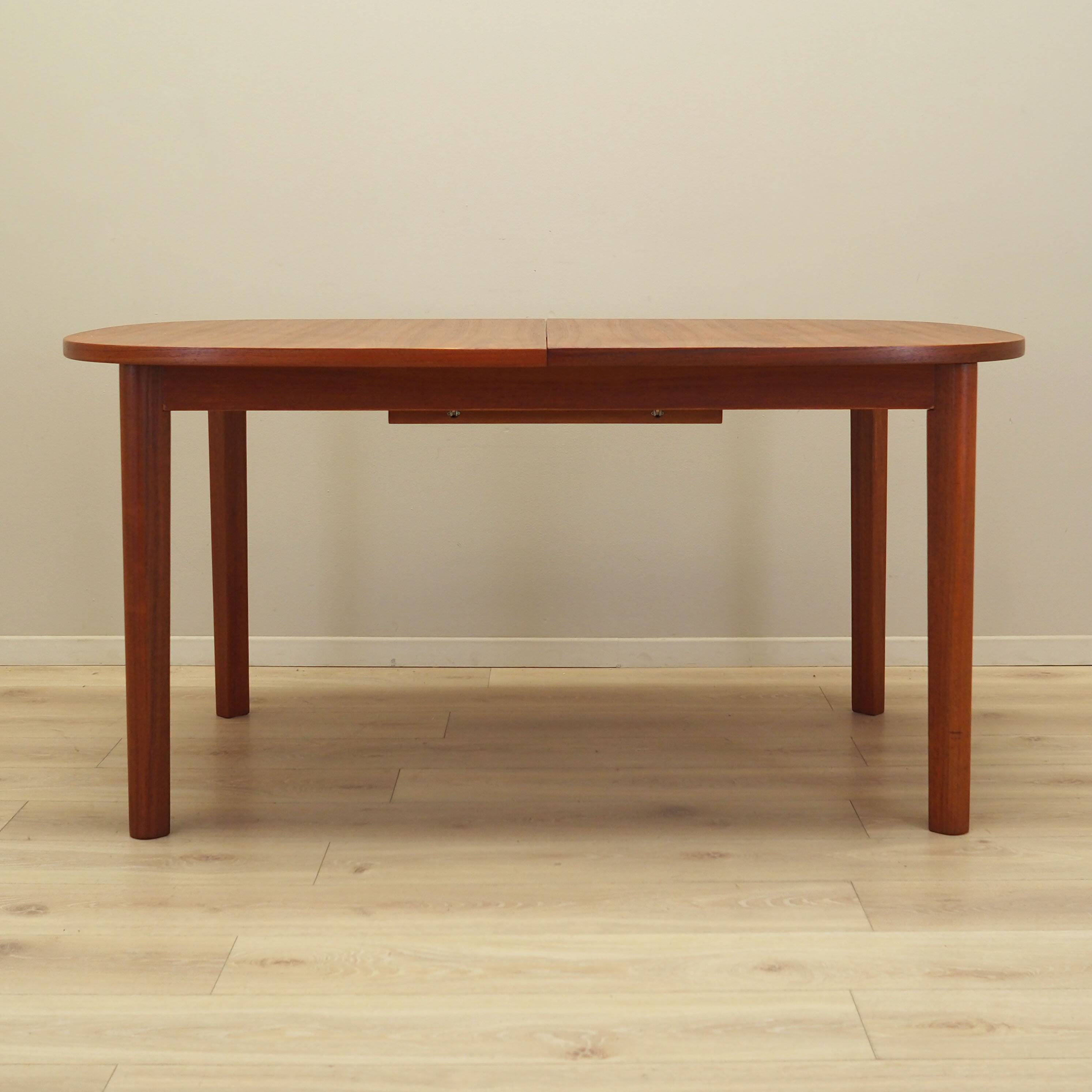 Teak table, Danish design, 1970s, manufacturer: Farstrup Møbler