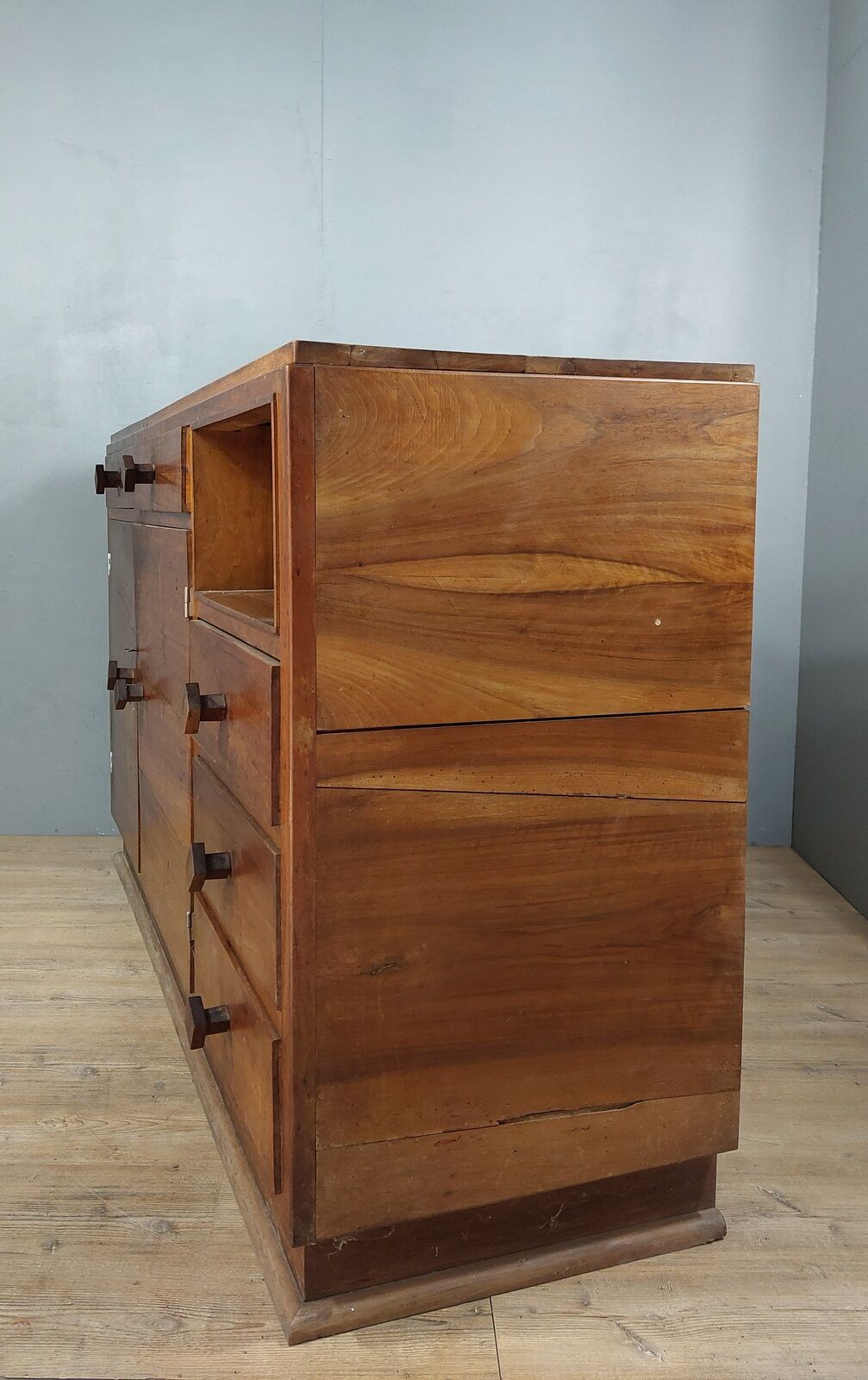 Bahut in an Art Deco