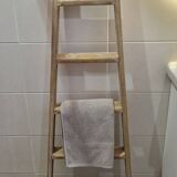 Vintage pine towel rack shelf ladder