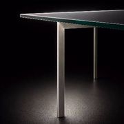 Table basse Barcelona par Ludwig Mies Van Der Rohe