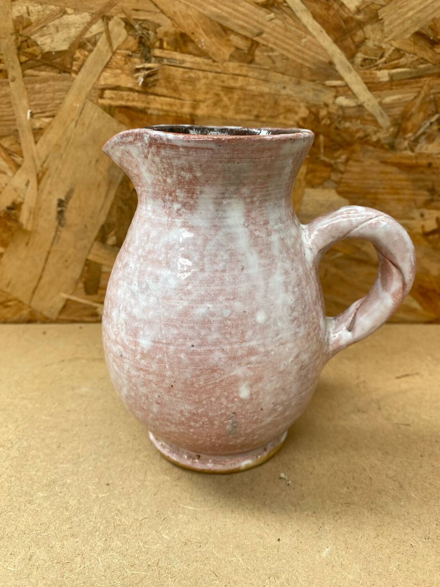 Ancien pichet céramique blanche & rose années 60 vintage
