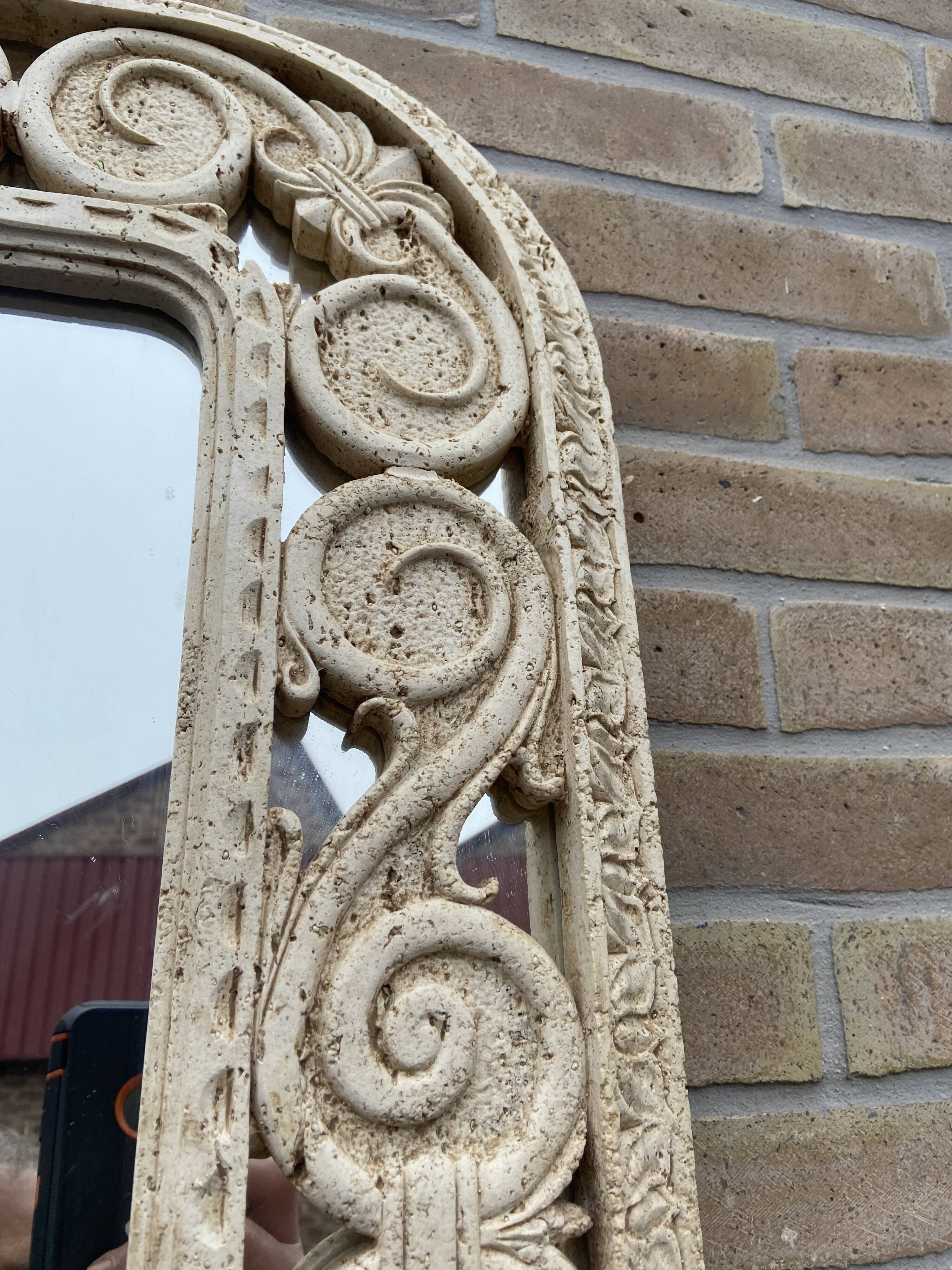 Mirror in travertine from italy