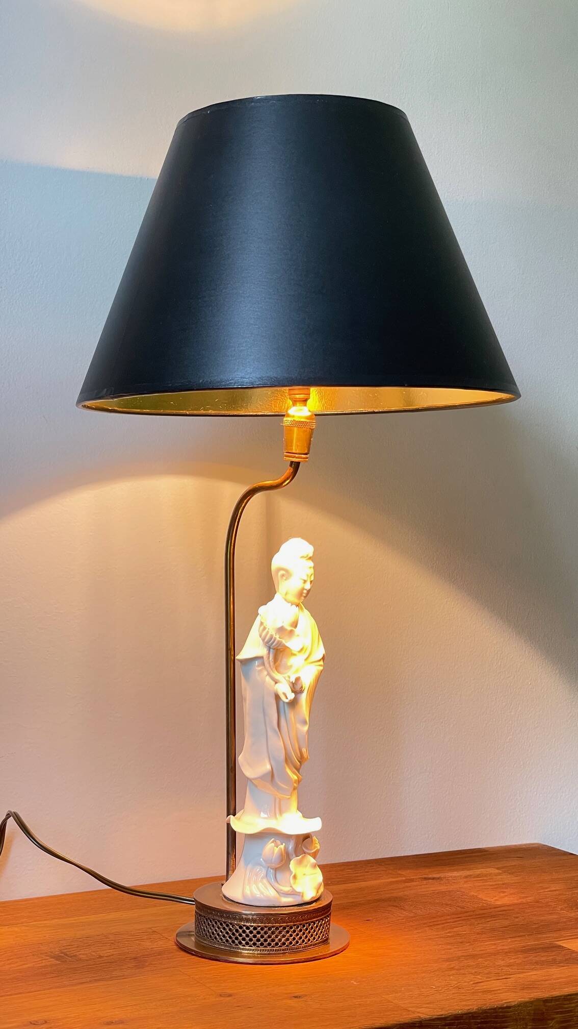 Fine ceramic lamp from the early 20th century