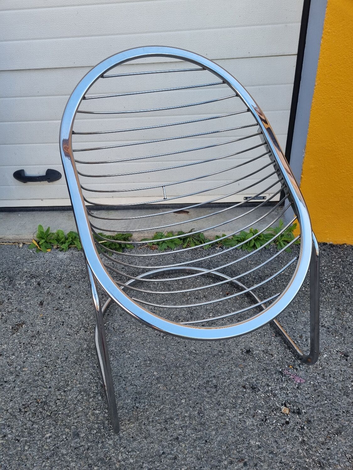 Chair egg metal