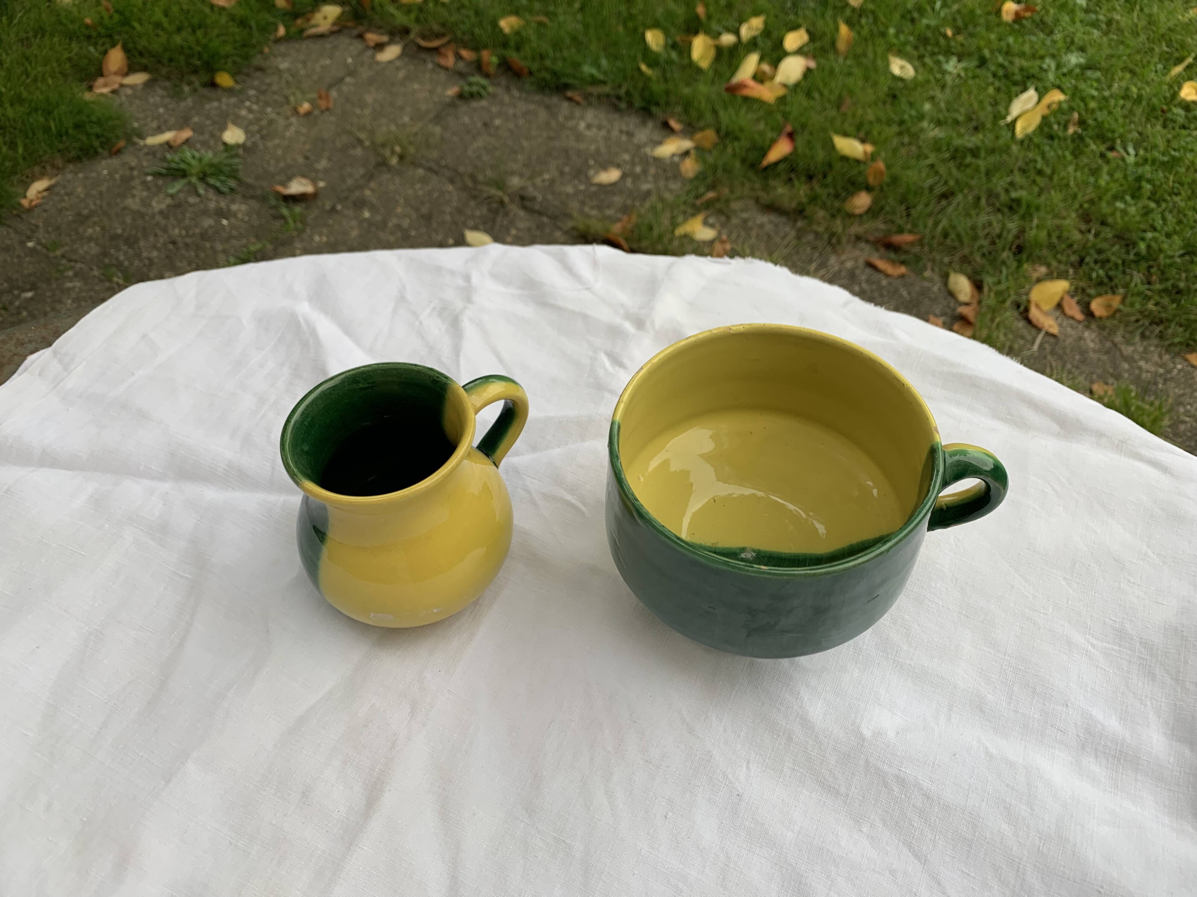 Enameled ceramic bowl and milk jug, two-tone yellow and green, vintage 1950