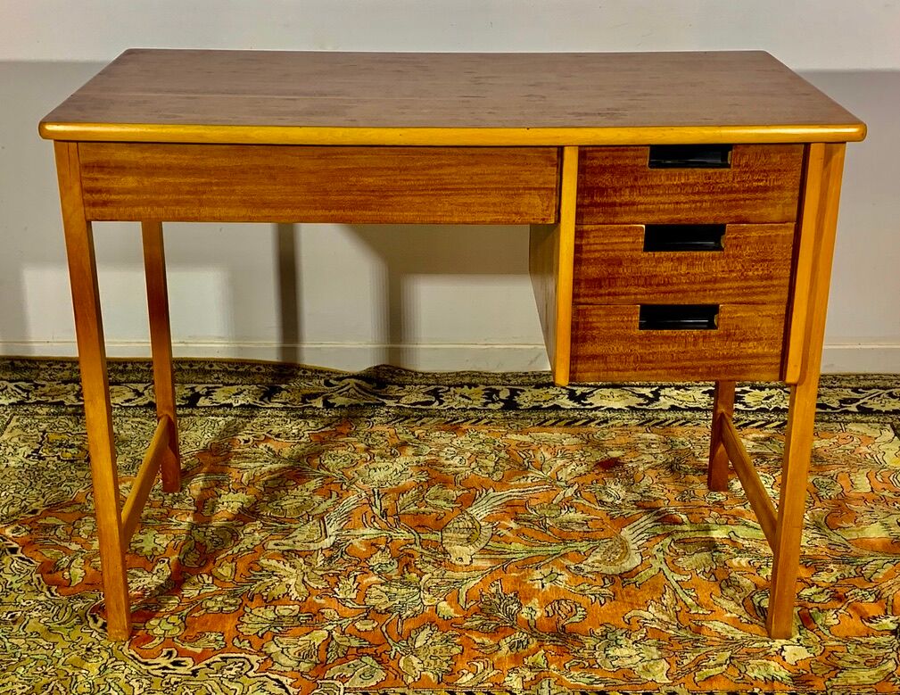 Scandinavian children's desk in teck