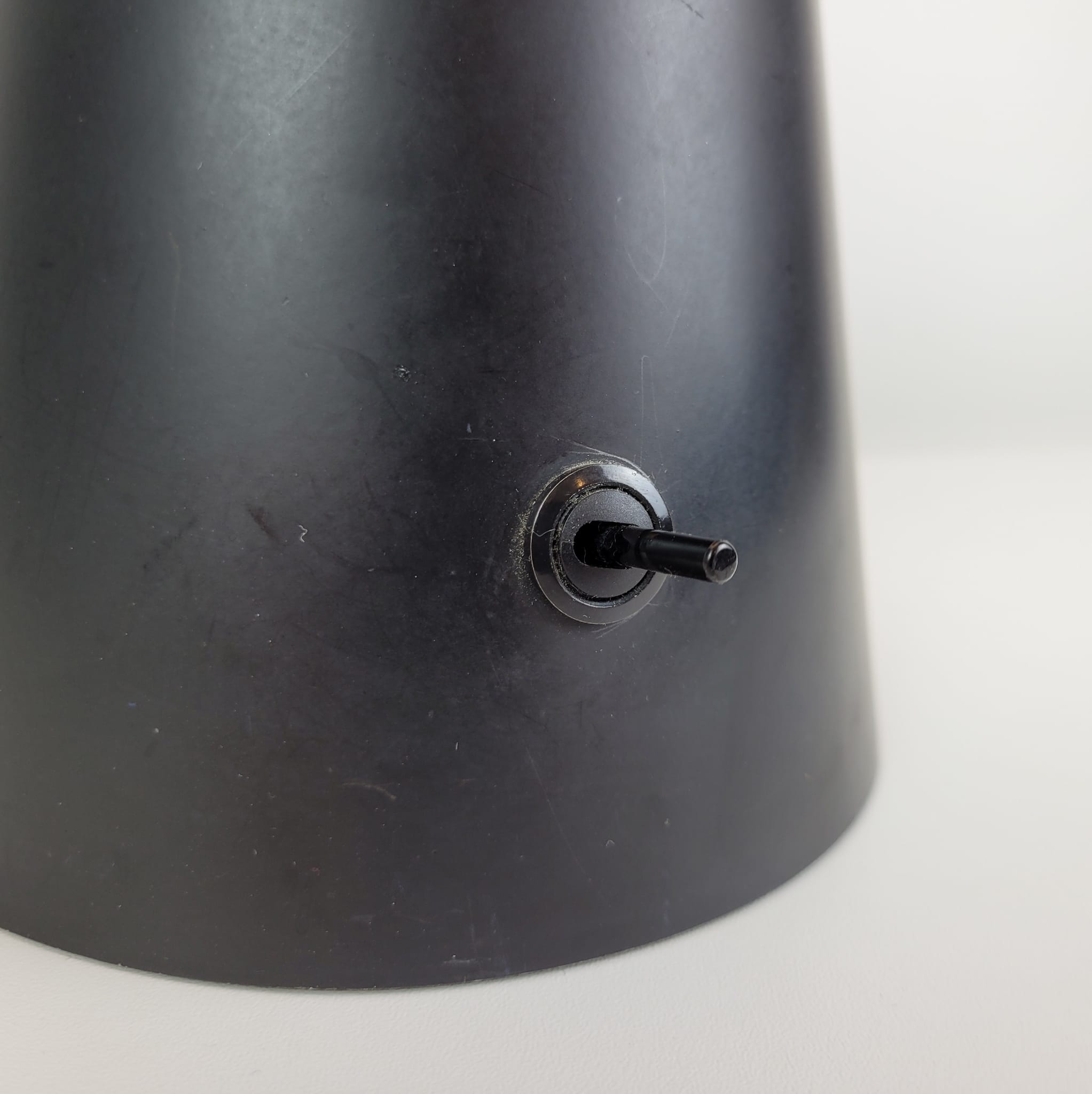 Lamp design Cesaro L. model Alien, edit by Tre ci Luce