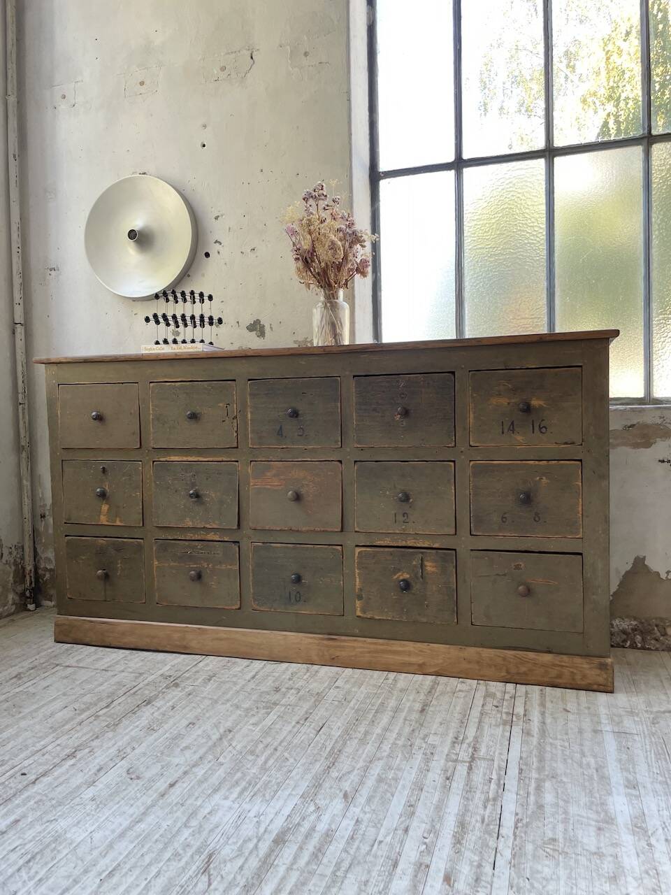 Green patina workshop furniture