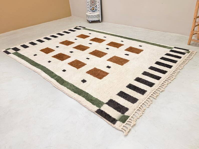 Luxury Handmade Rug 250cm x 200cm