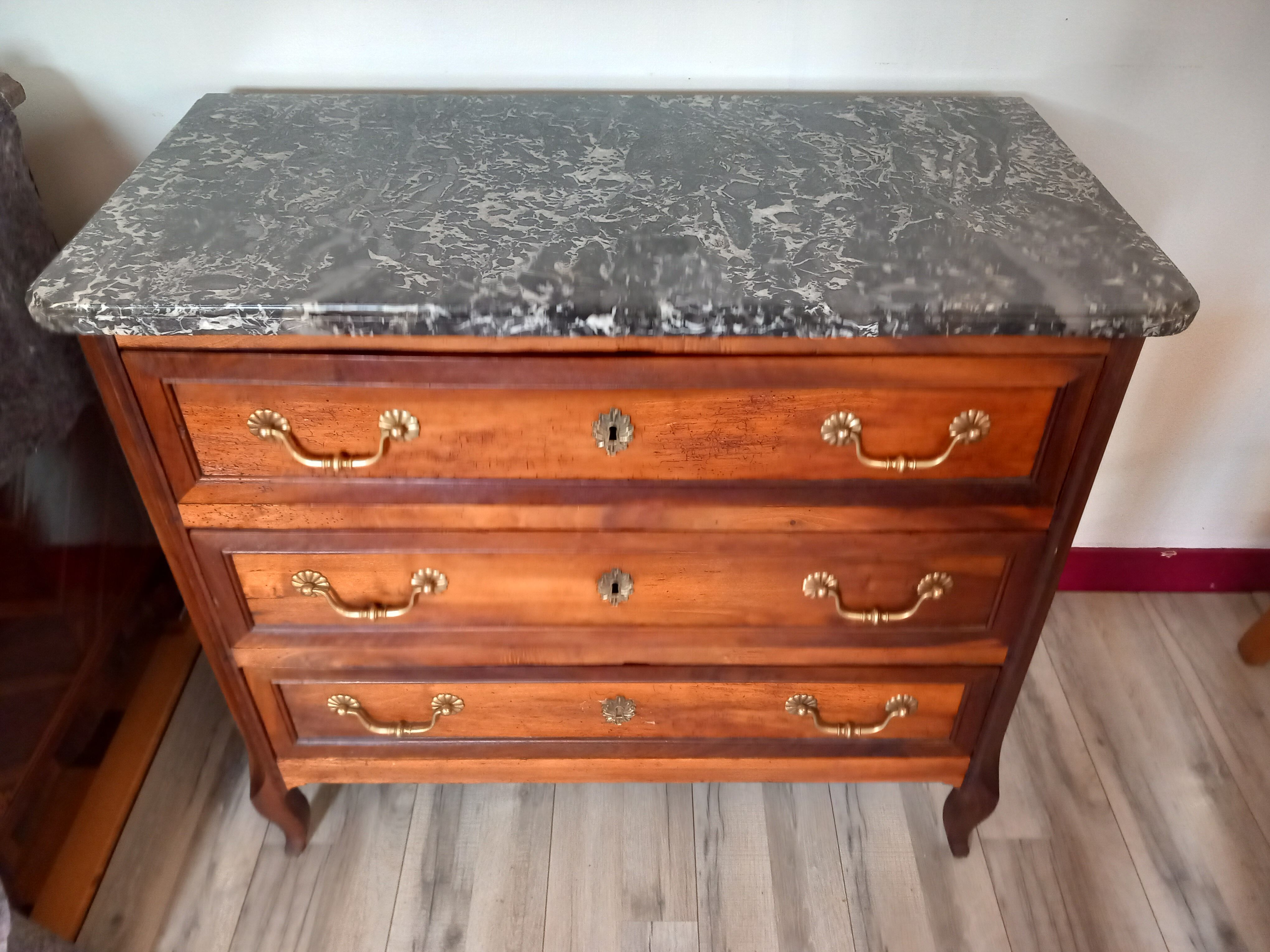 Louis XV chest of drawers