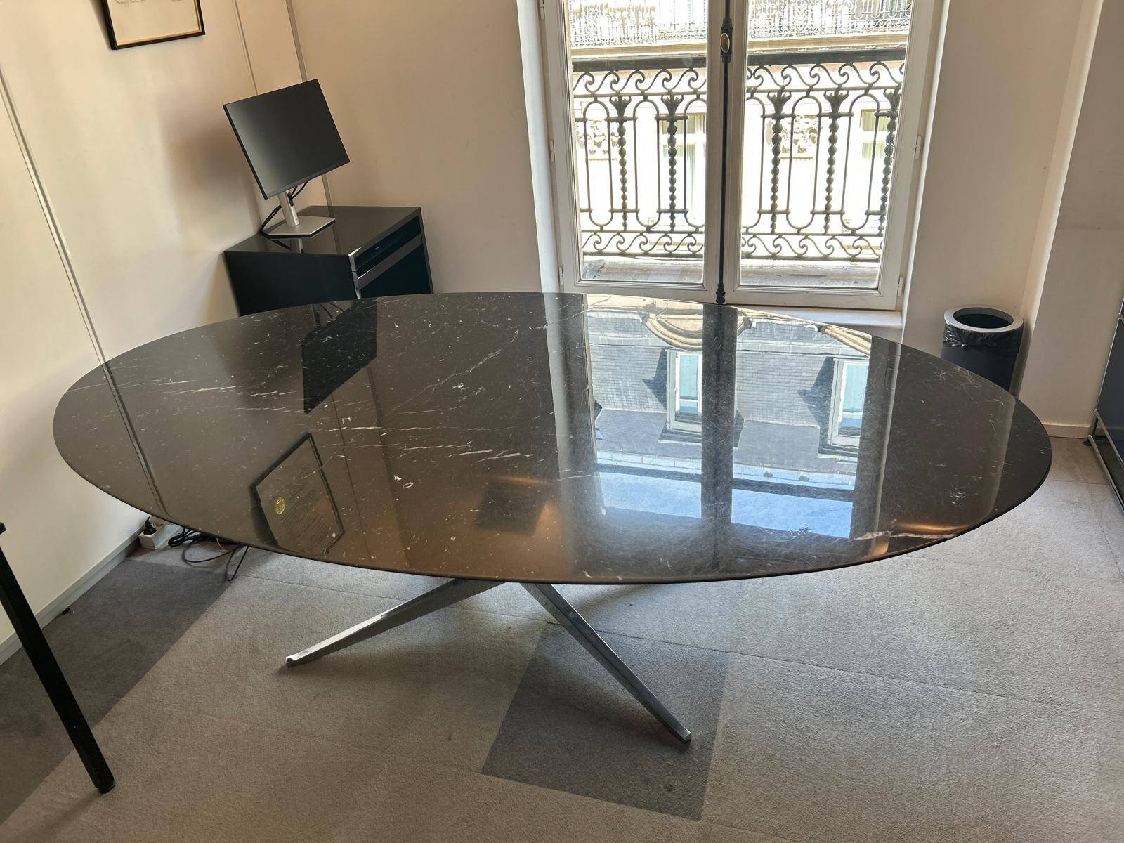 Table Florence Knoll - ovale
