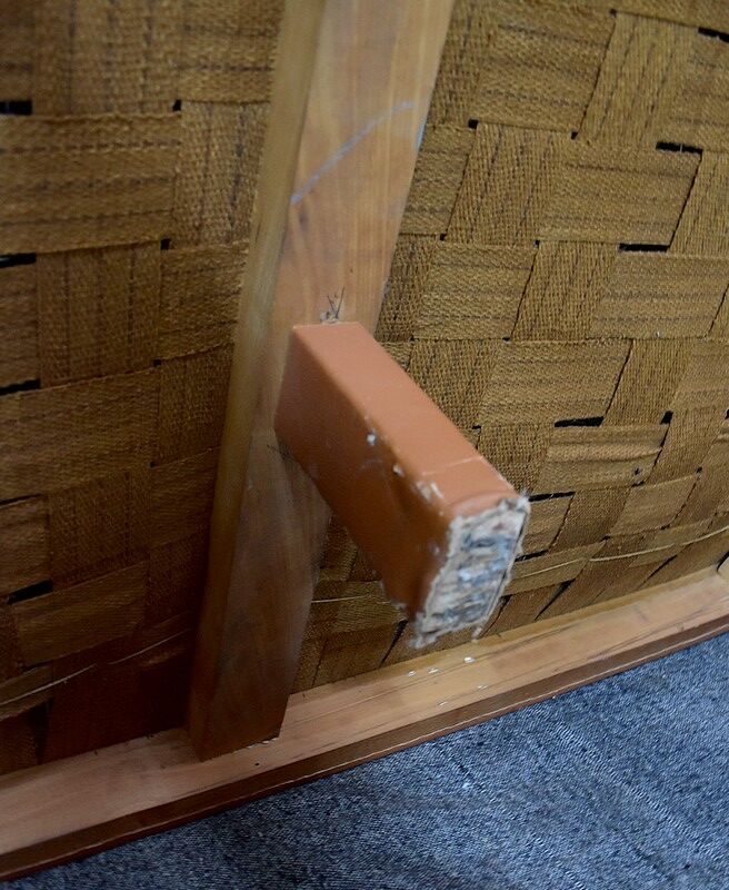 Chesterfield padded leather sofa - late 19th century