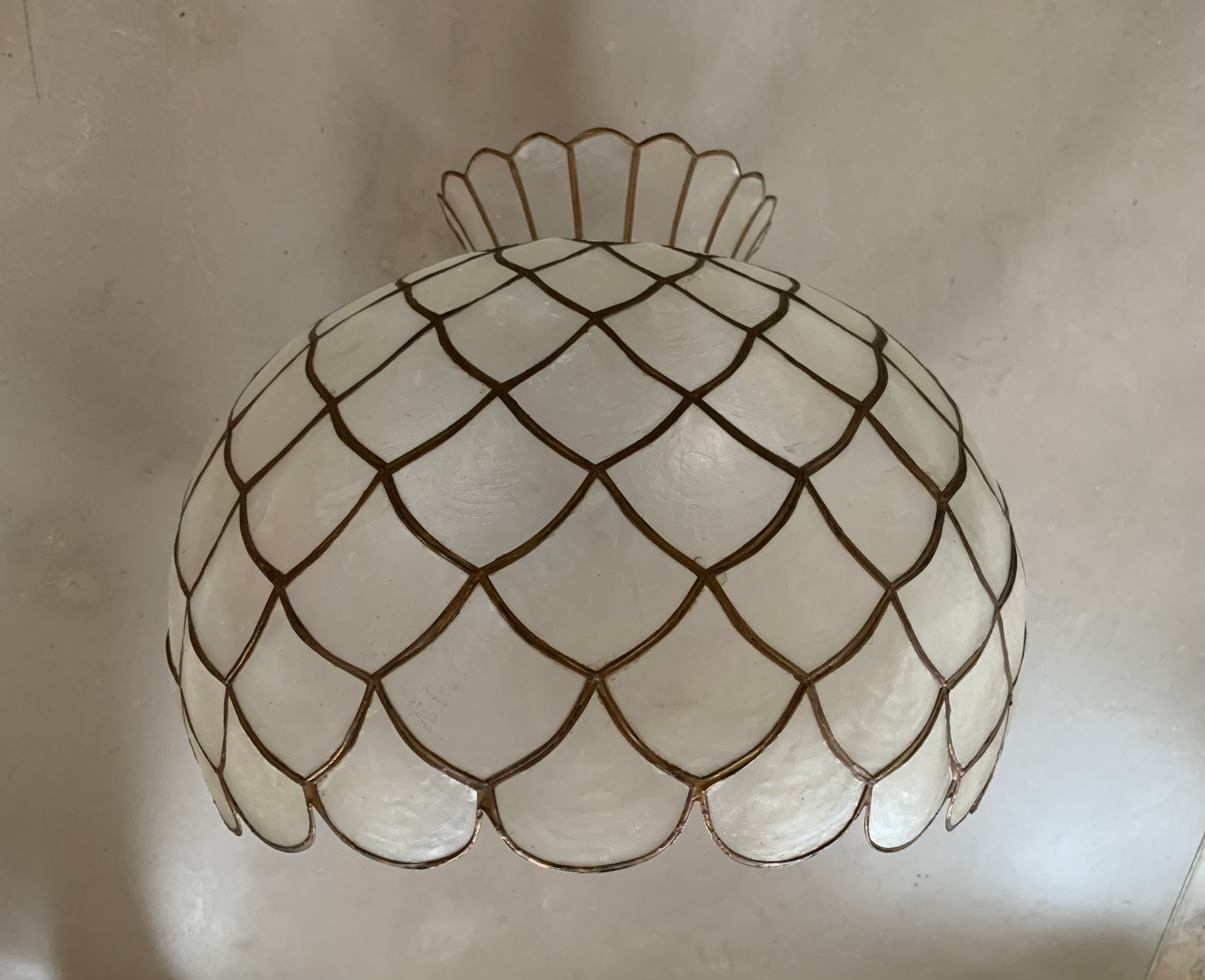 Suspension in mother-of-pearl and vintage brass