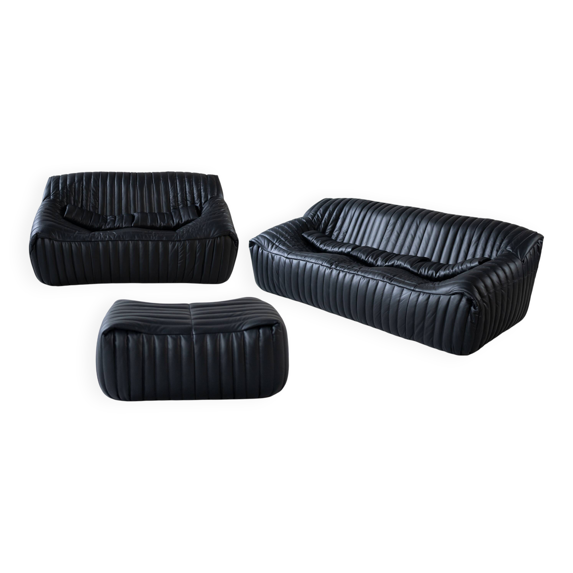Sandra Set by Annie Hieronimus for Cinna – Black Leather Sofa Collection