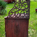 English mahogany neckline