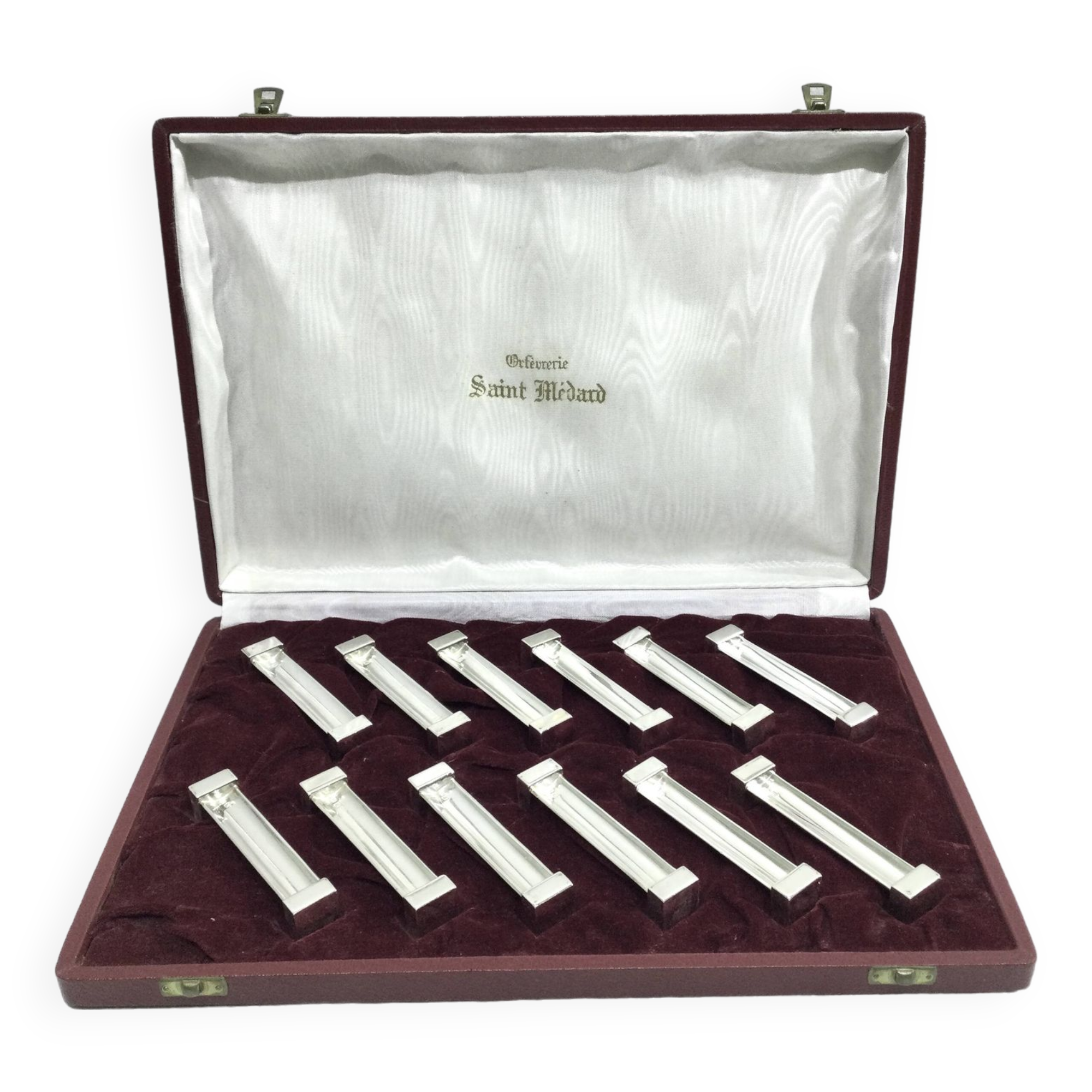 Saint Médard – 12 silver metal knife holders