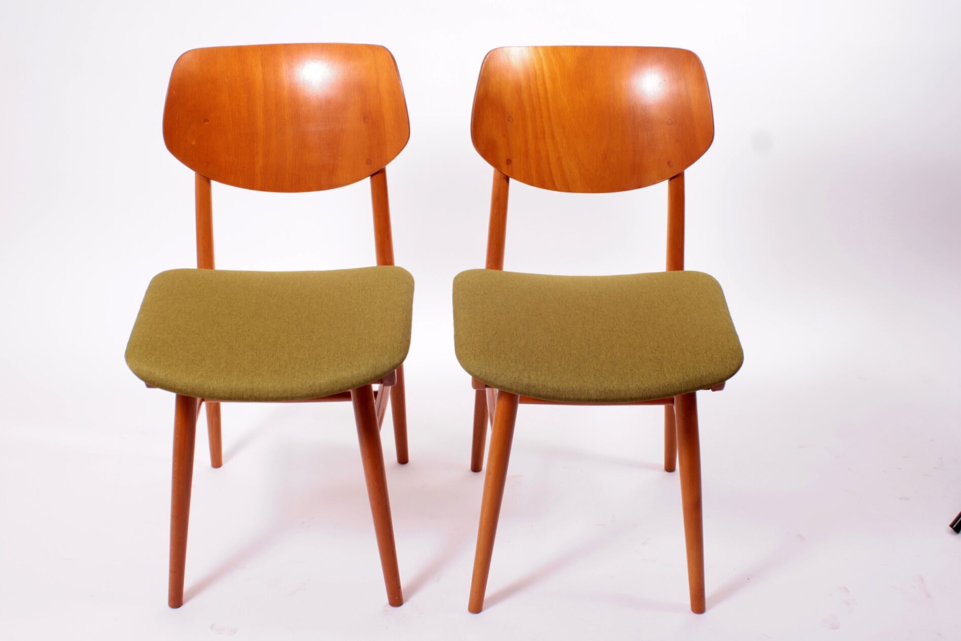 Pair of Thonet/TON Dining Chairs