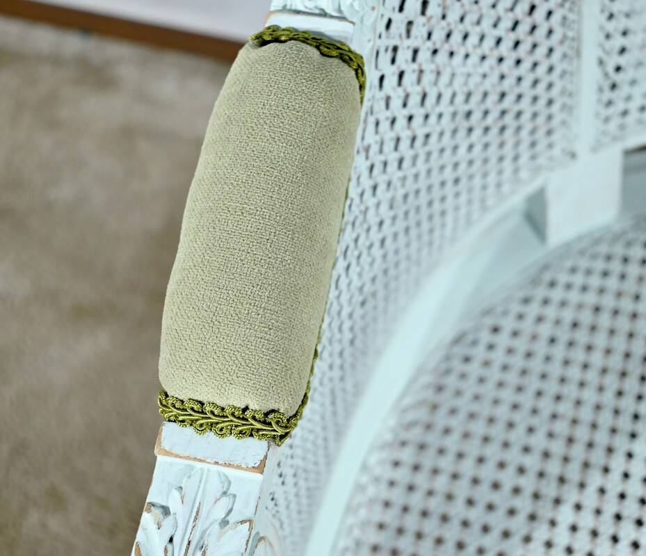 Broken Beech Duchess with Rechampi, Louis XVI style – 2nd part of the 19th century