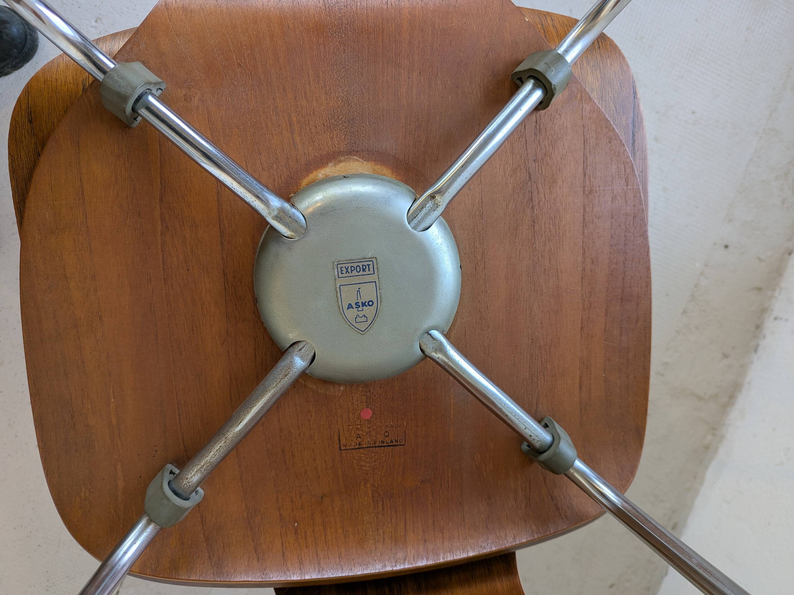 Paire de chaises en teck Tapio Wirkkala pour Asko