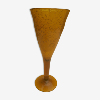 Verre vase soufflé