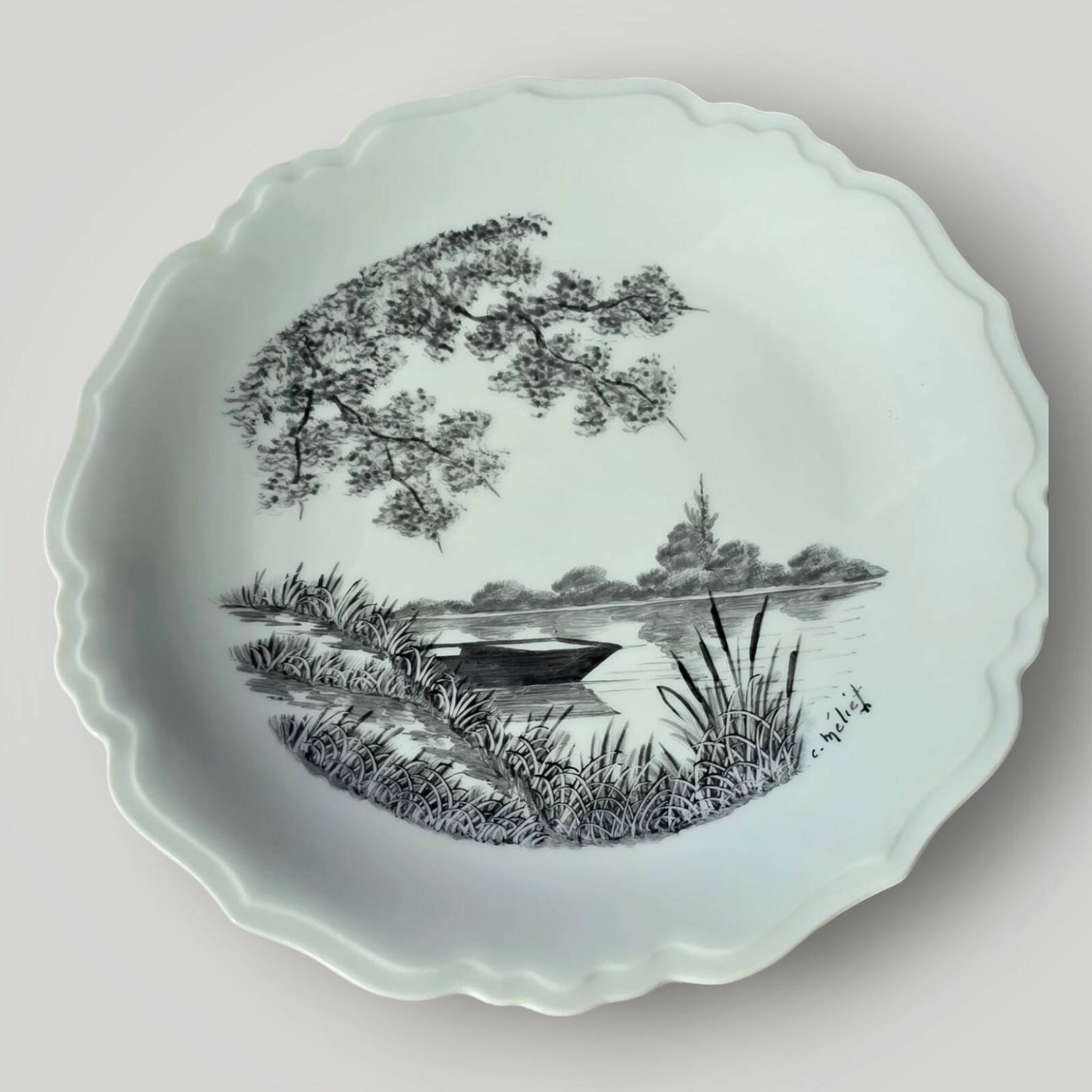 Service de 13 assiettes vintage de Limoges décorées à la main