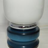 Lámpara de mesa metálica. España, 1960s.