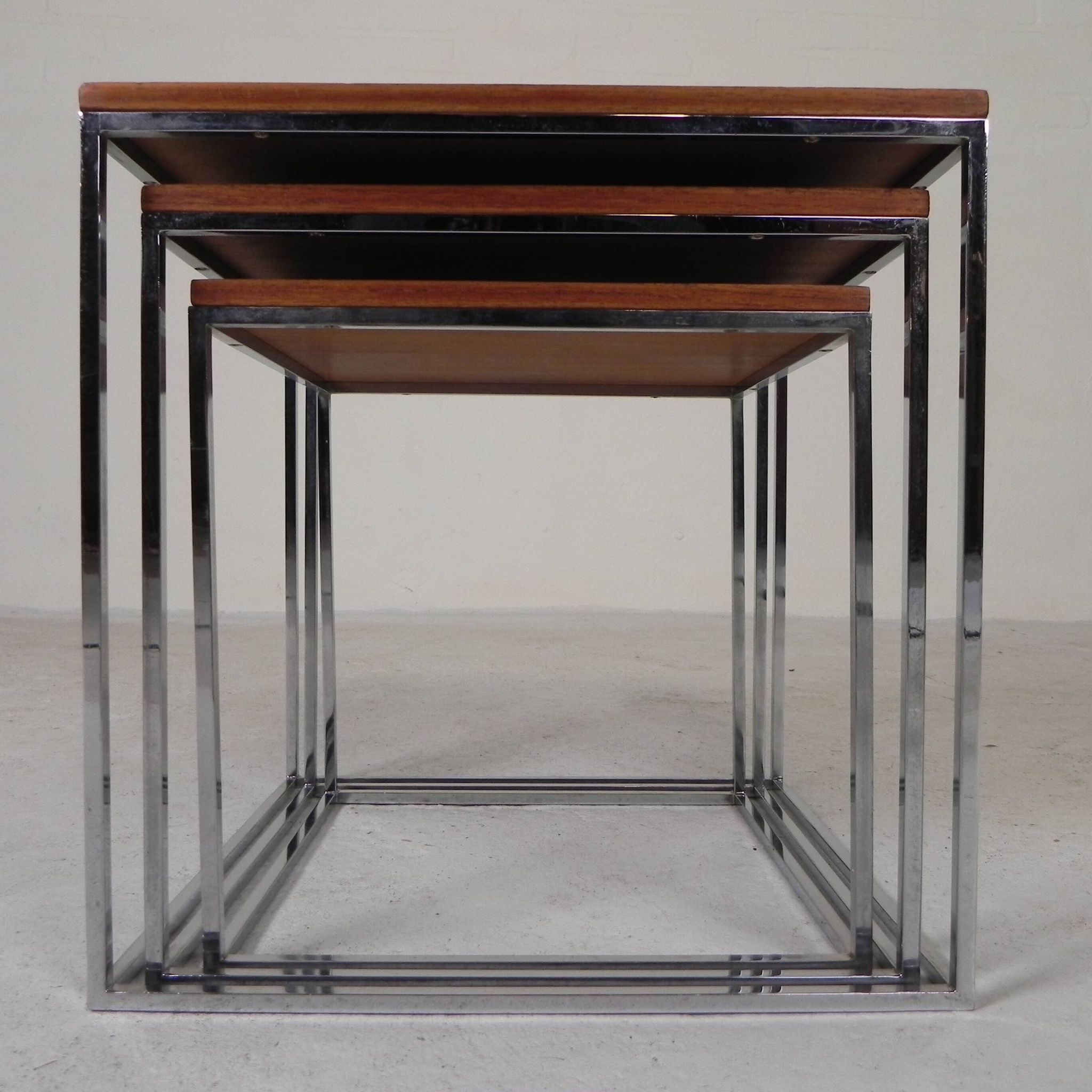 Ensemble de 3 tables d'appoint, ensemble mimi, années 1960