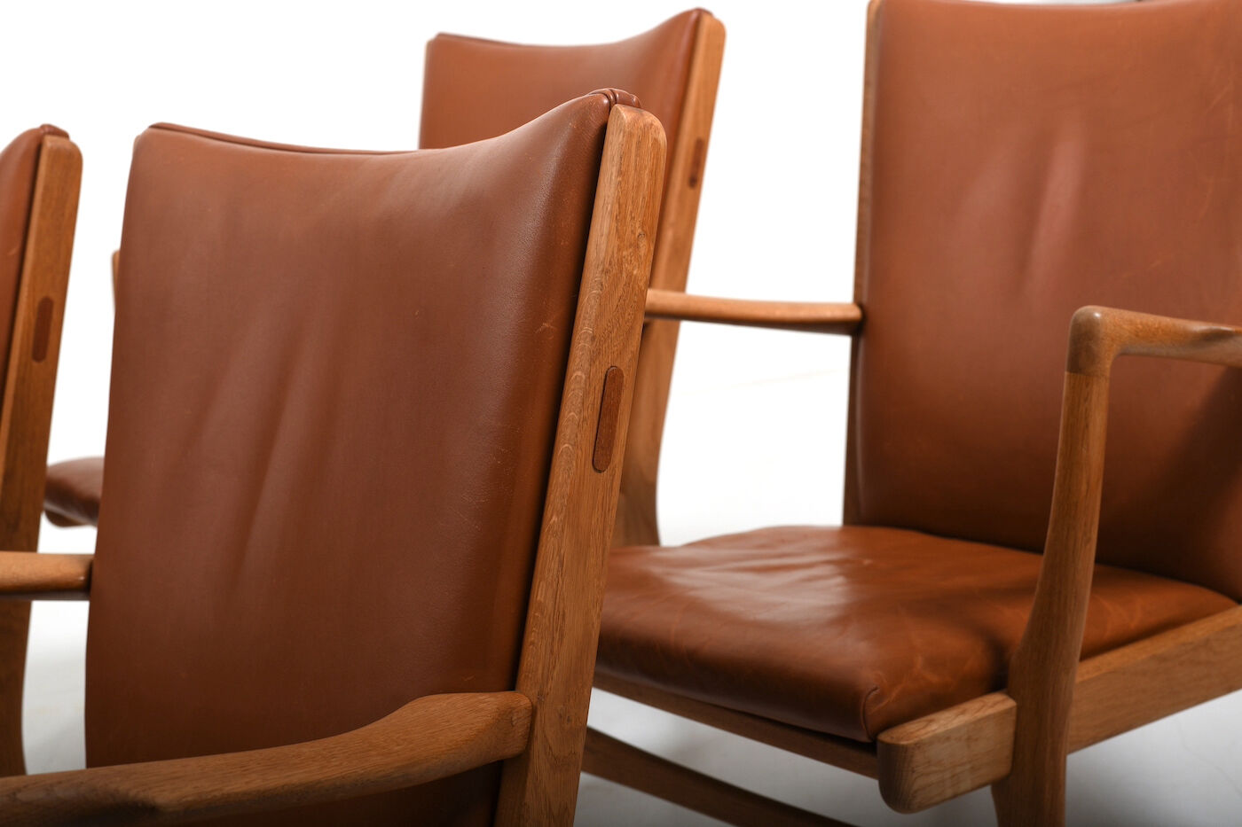 Lot de 4 fauteuils AP-16 en chêne par Hans Wegner