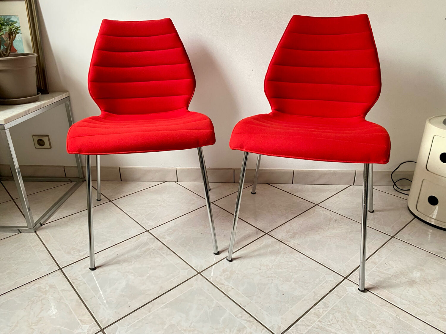 Pair of Mauï soft kartell red chair design Vico Magistretti