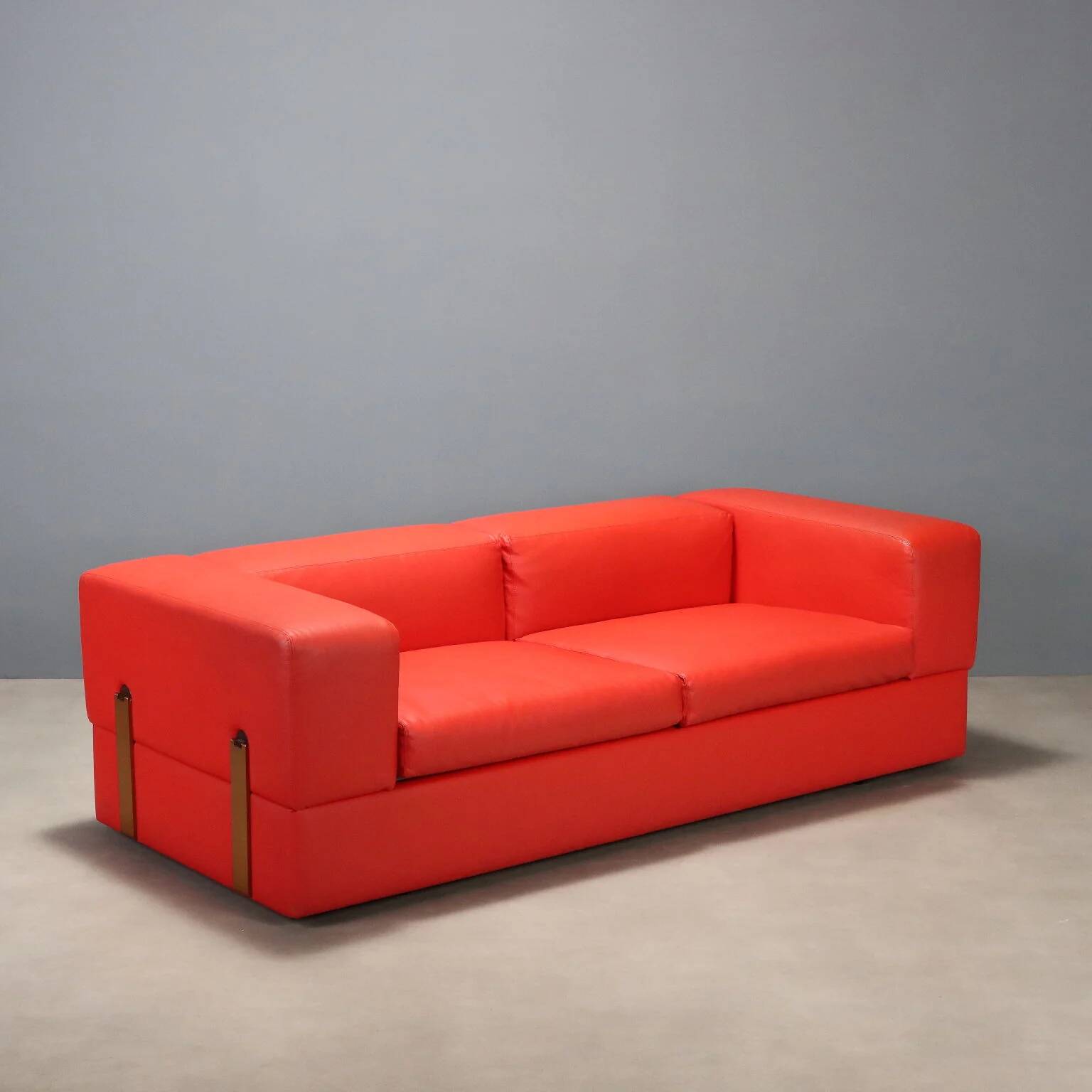 Cinova sofa model "711" by Tito Agnoli