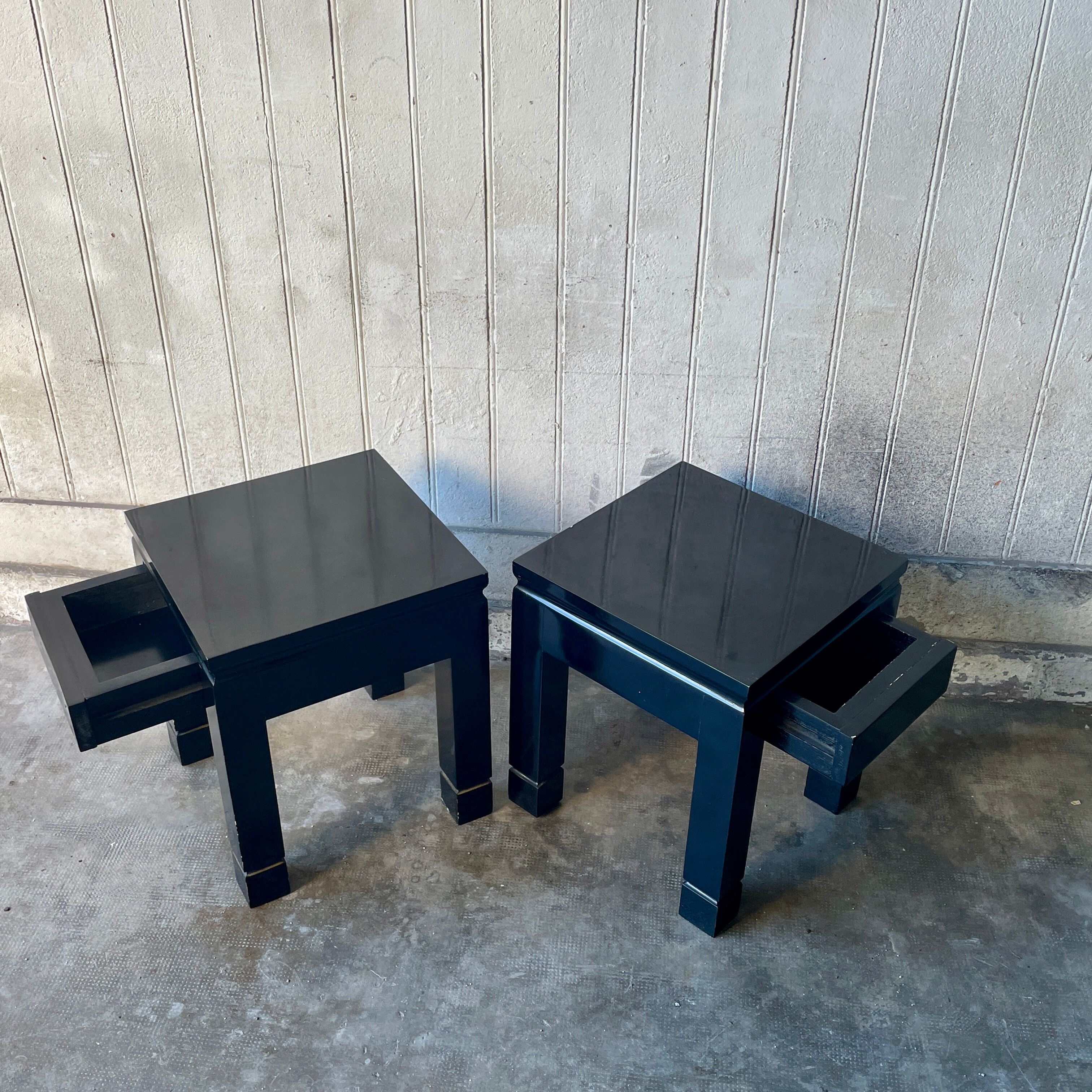2 coffee tables, 80